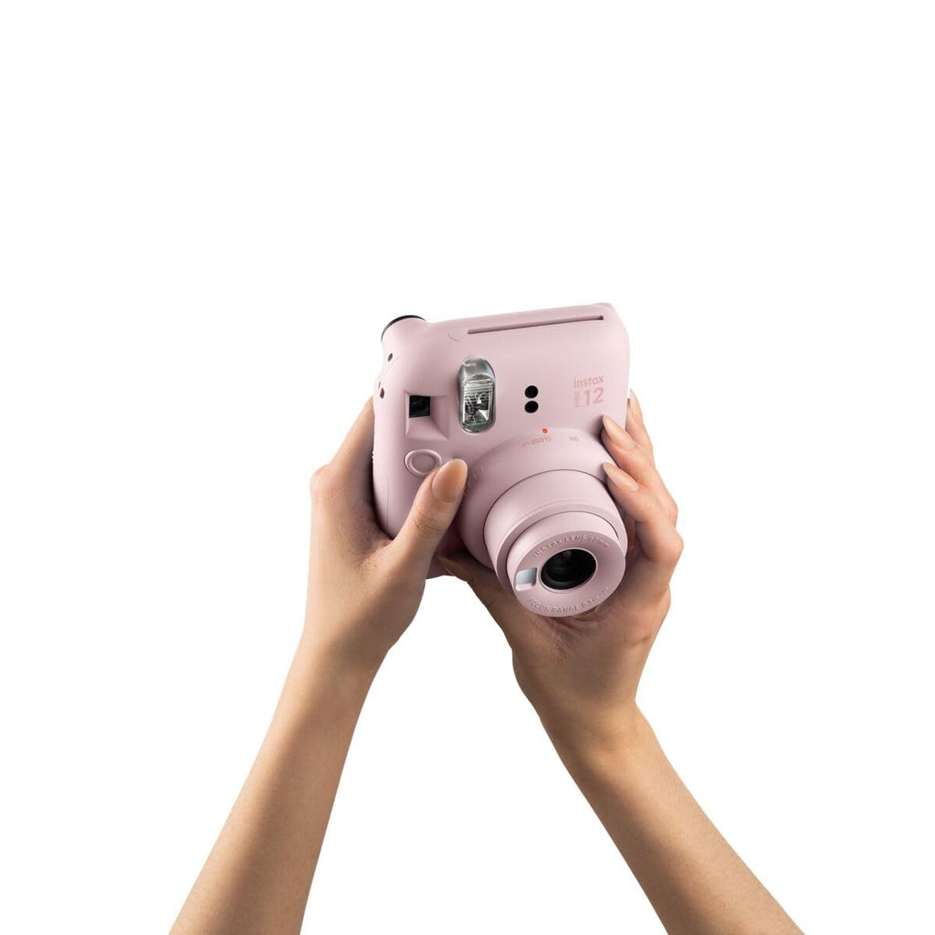FUJIFILM instax mini 12™ Sofortbildkamera für Erwachsene | Kamera mit Sofortdruck für farbige Erinnerungen zum Anfassen – Selfiespiegel, Nahaufnahmemodus & automatische Belichtung | Pastel Blue
