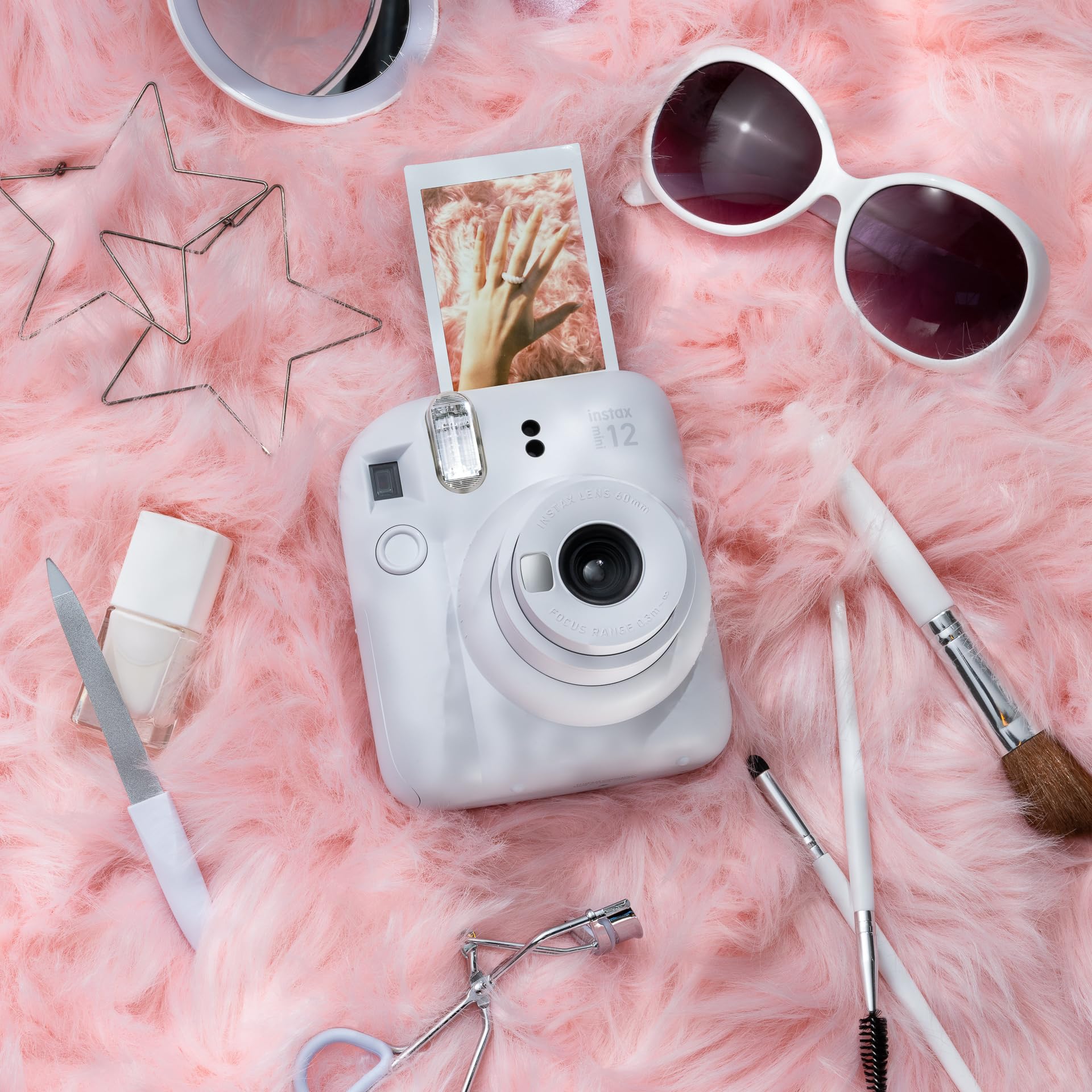 FUJIFILM instax mini 12™ Sofortbildkamera für Erwachsene | Kamera mit Sofortdruck für farbige Erinnerungen zum Anfassen – Selfiespiegel, Nahaufnahmemodus & automatische Belichtung | Pastel Blue